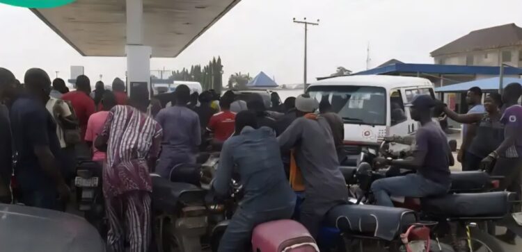 Nigerians Rush To Buy As NNPC Slashes Petrol Prices For All States; Prices Per States Emerge