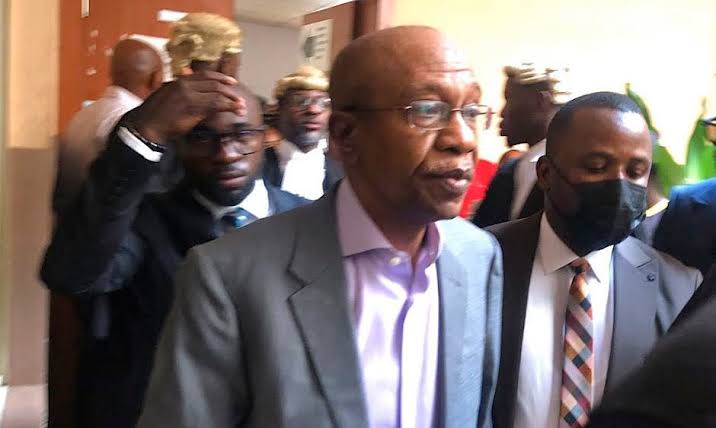 Ex-CBN Director Exposes How Much Kickback Emefiele Collected In Cash From Contractors